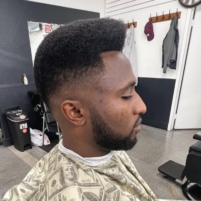 MEN'S HAIRCUTS